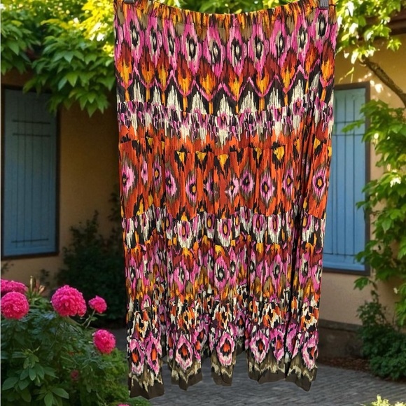 Avenue Pleated Pencil Maxi Skirt in Orange and Red - Picture 2 of 5